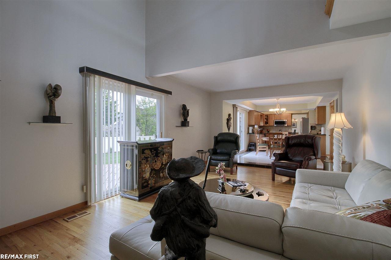 4173 Chapman Road Utica, MI 48316 - Photo 9 of 25 31320330-8.JPG