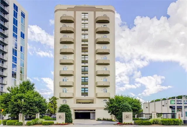 $230,000 | 2161 Peachtree Street Northeast, Unit 205, Atlanta, GA 30309