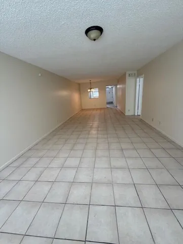 $2,000 | 2805 Southwest 22nd Avenue, Unit 1030, Delray Beach, FL 33445