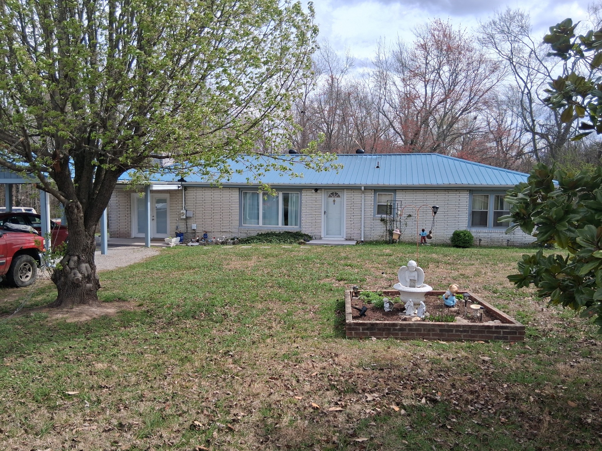 5000 Highway 100 Lyles, TN 37098 - Photo 3 of 23