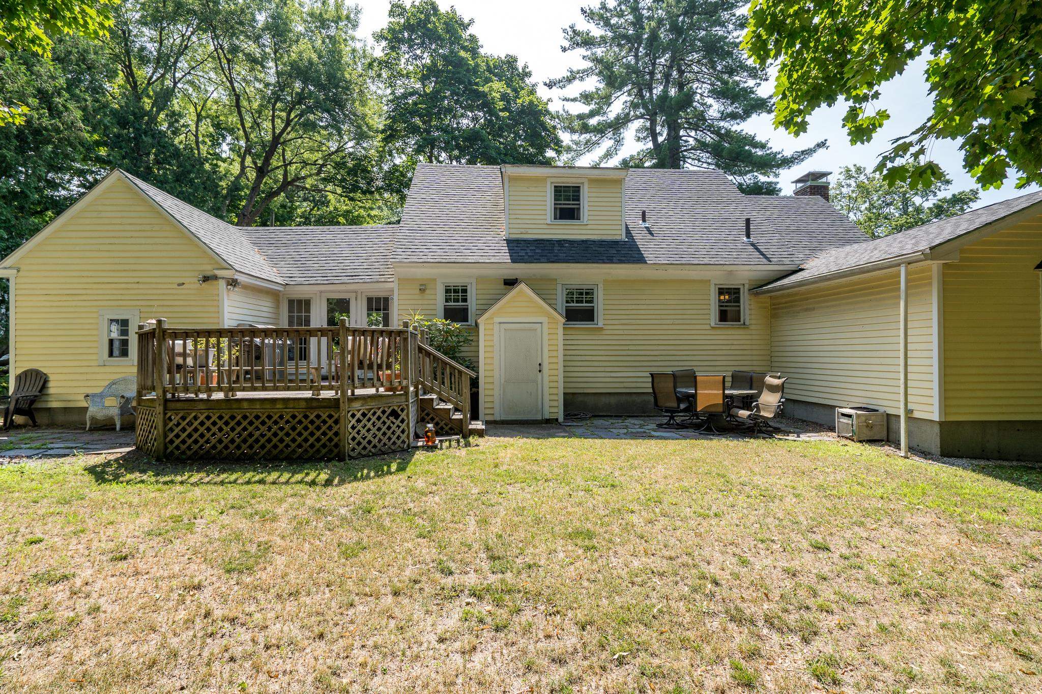 74 Tory Road Manchester, NH 03104 - Photo 33 of 40