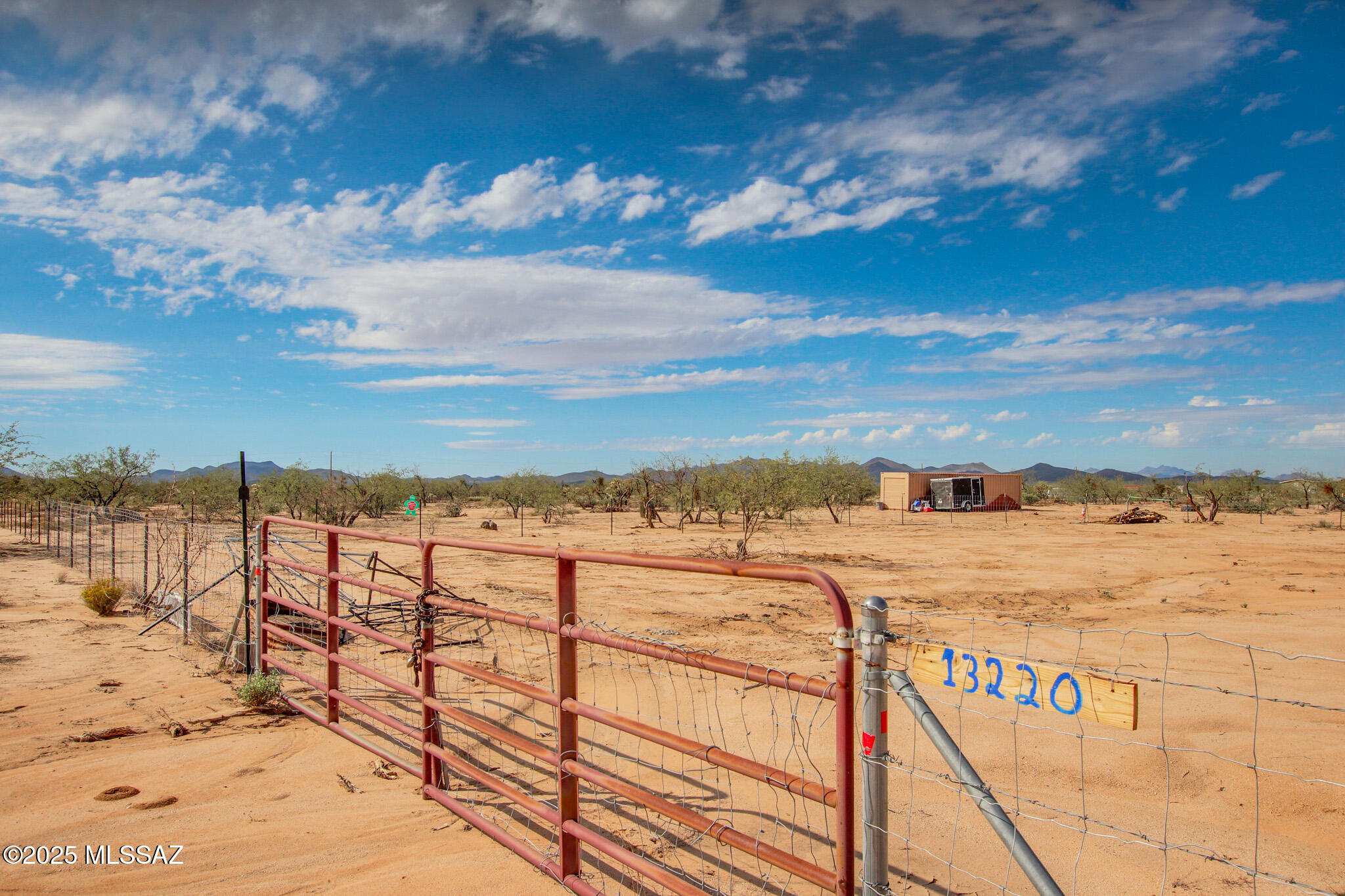 13220 Cortel Road, Unit 10 Tucson, AZ 85736 - Photo 2 of 22