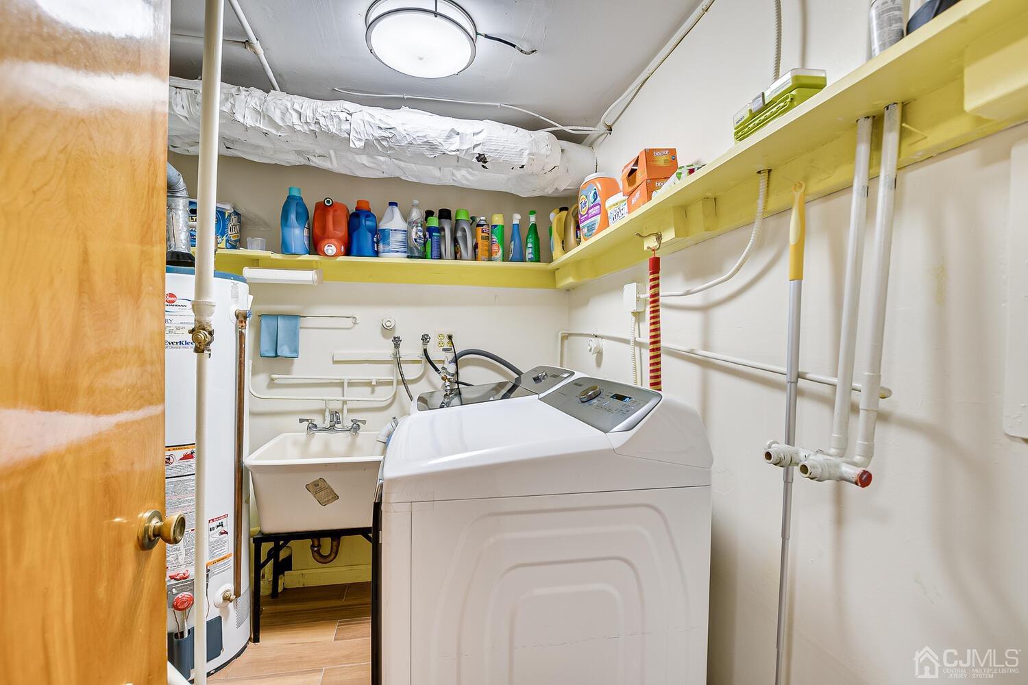 20 Homestead Road Metuchen, NJ 08840 - Photo 36 of 49 a utility room with dryer and washer