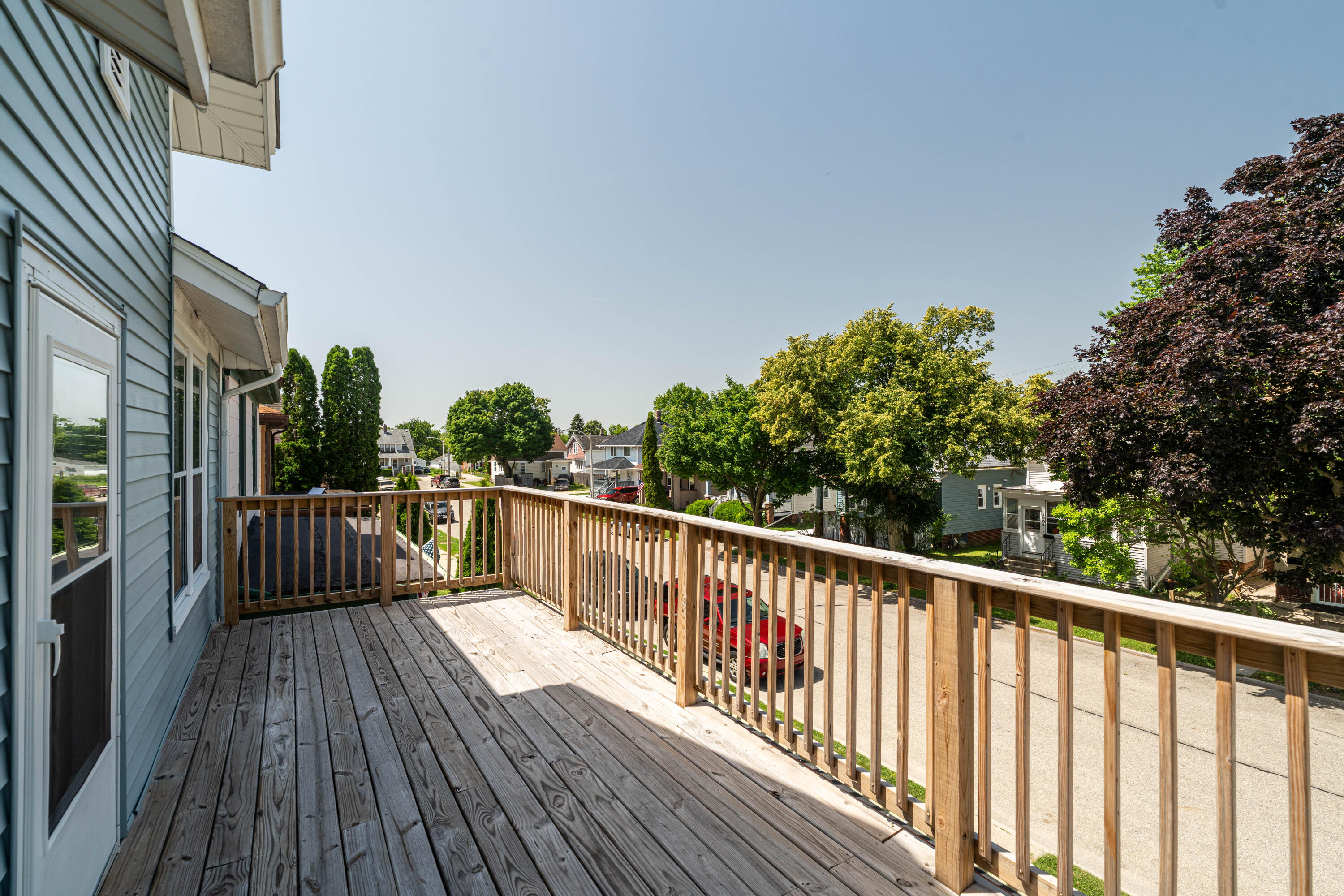 1801 Flett Avenue Racine, WI 53403 - Photo 16 of 27 Upper Deck