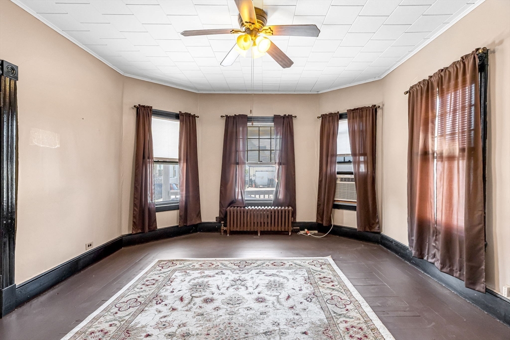 18 Wendell Place Springfield, MA 01105 - Photo 3 of 42