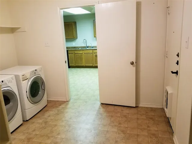 $1,900 | 19732 Cheyenne Valley Drive, Round Rock, TX 78664