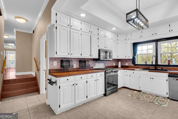 $750,000 | 61 Turkey Creek Road, Carnesville, GA 30521