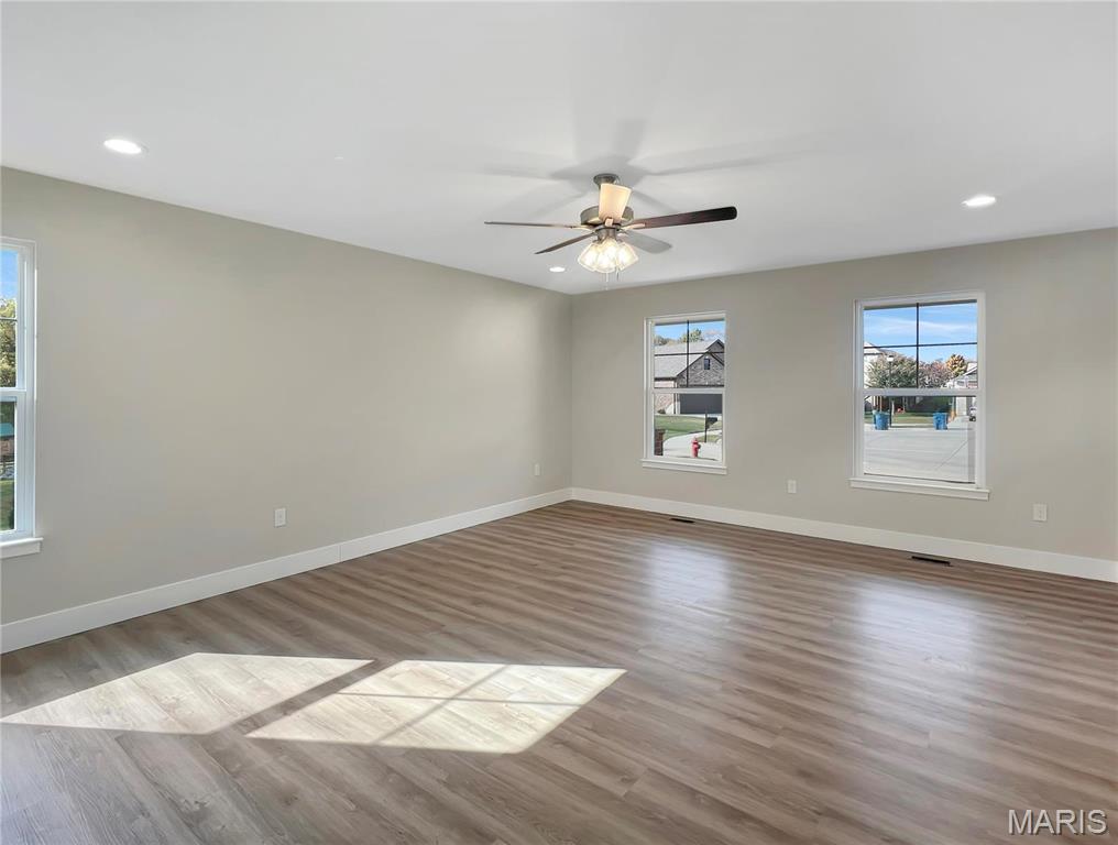 1232 Scuddler Troy, IL 62294 - Photo 8 of 30