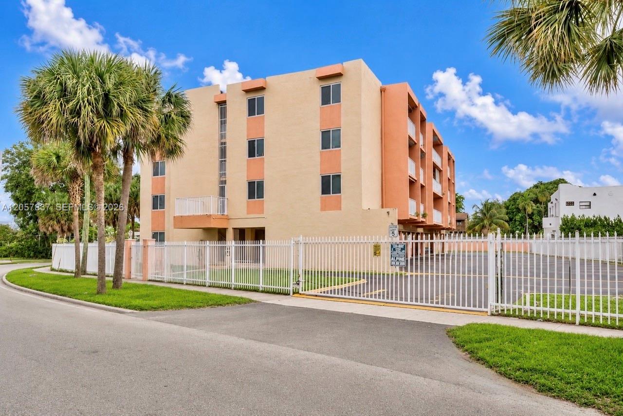 2400 Northwest 16th St Road, Unit 407 Miami, FL 33125 - Photo 31 of 49 Gallery Image 31
