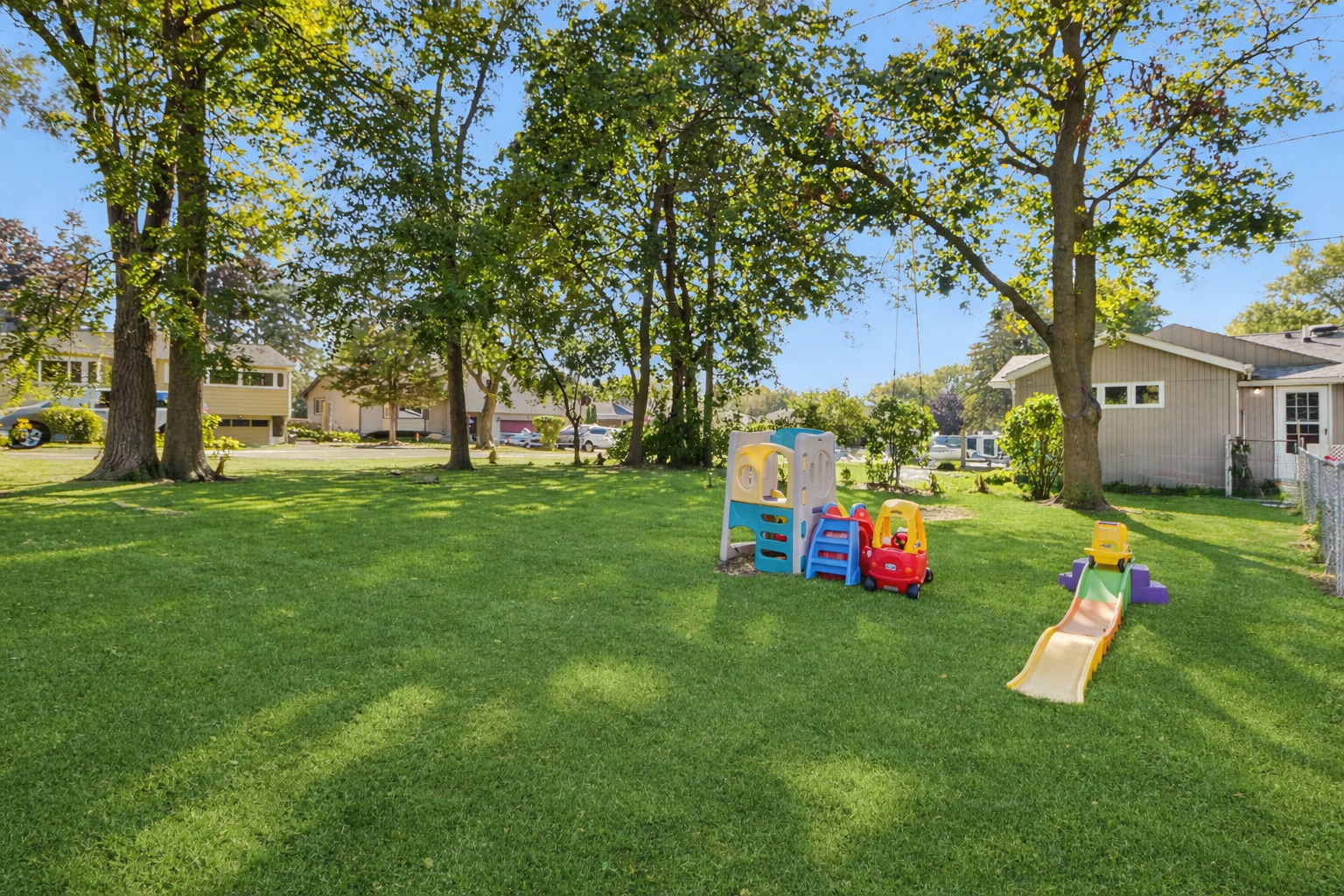 101 Oakleaf Road Lake In The Hills, IL 60156 - Photo 18 of 23