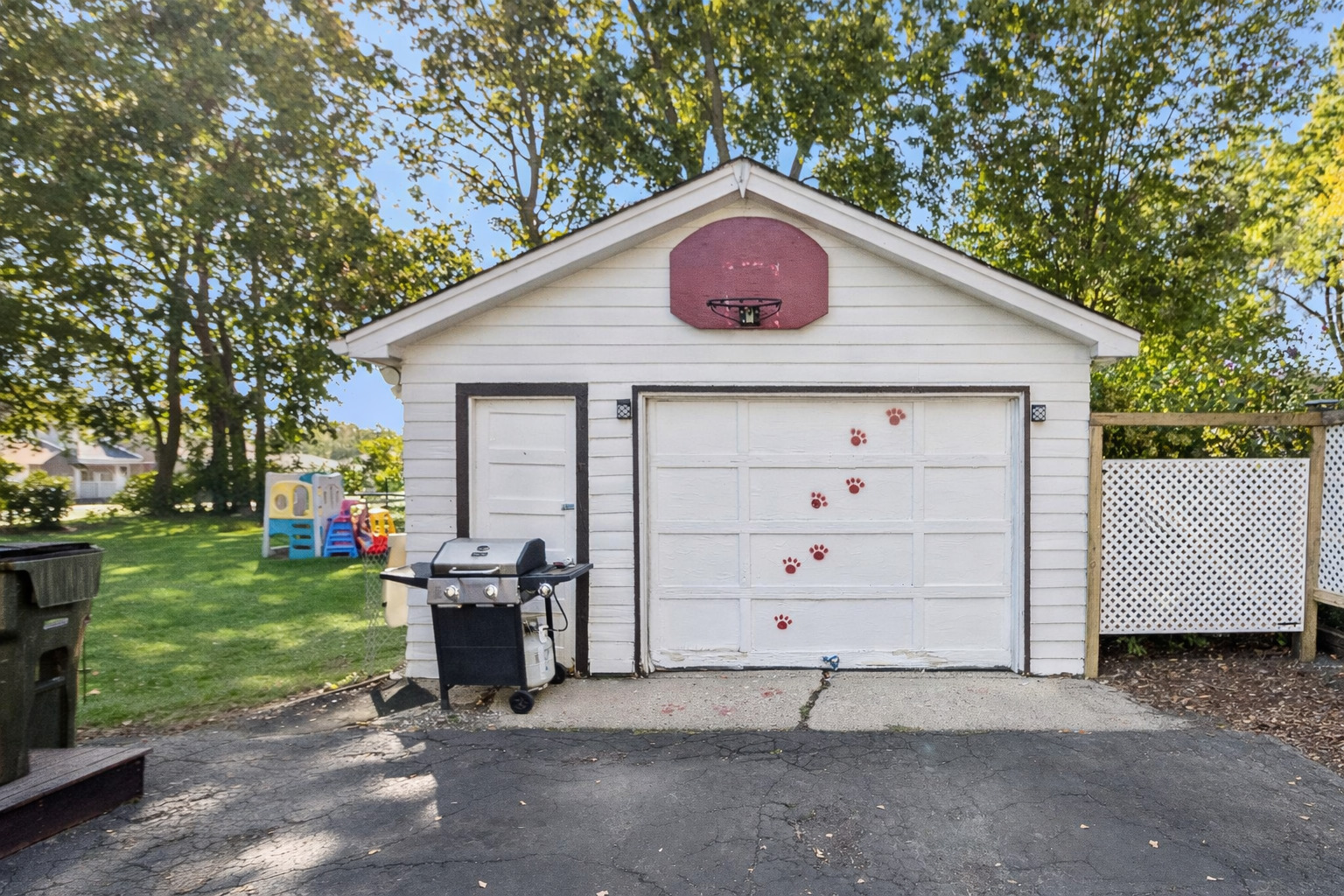 101 Oakleaf Road Lake In The Hills, IL 60156 - Photo 21 of 23