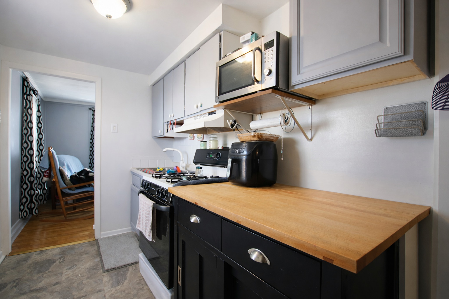 101 Oakleaf Road Lake In The Hills, IL 60156 - Photo 10 of 23