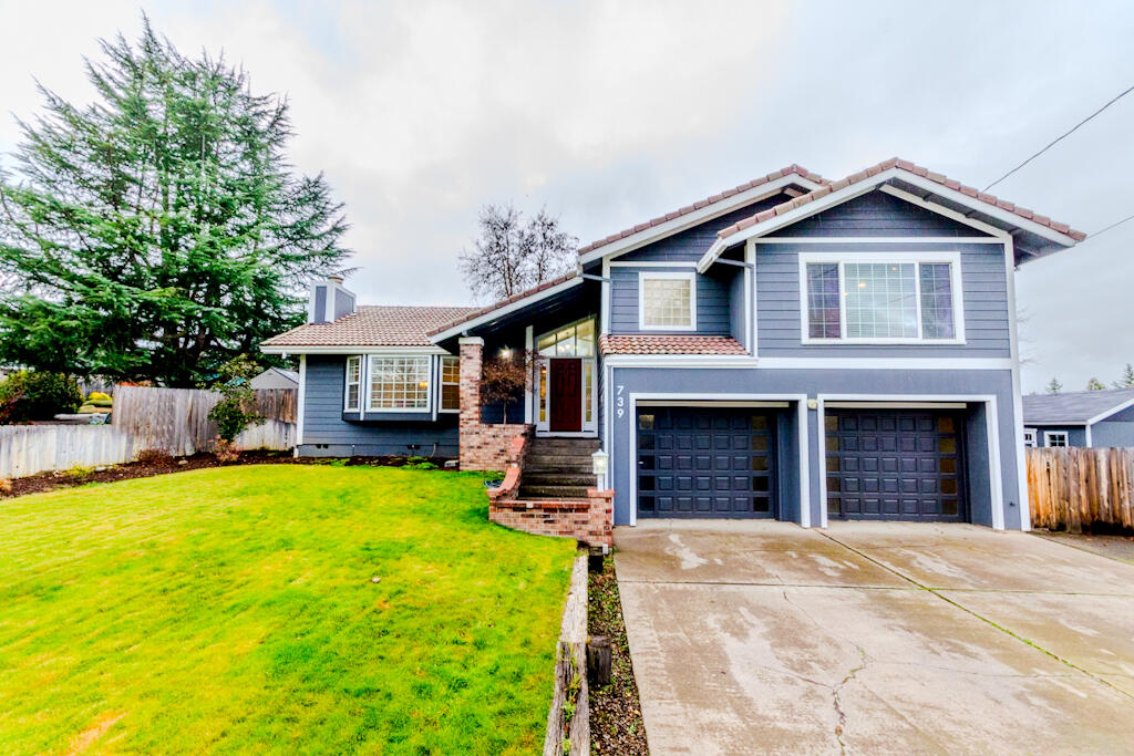 739 Pierce Road Medford, OR 97504 - Photo 42 of 45 739 Pierce Rd-03