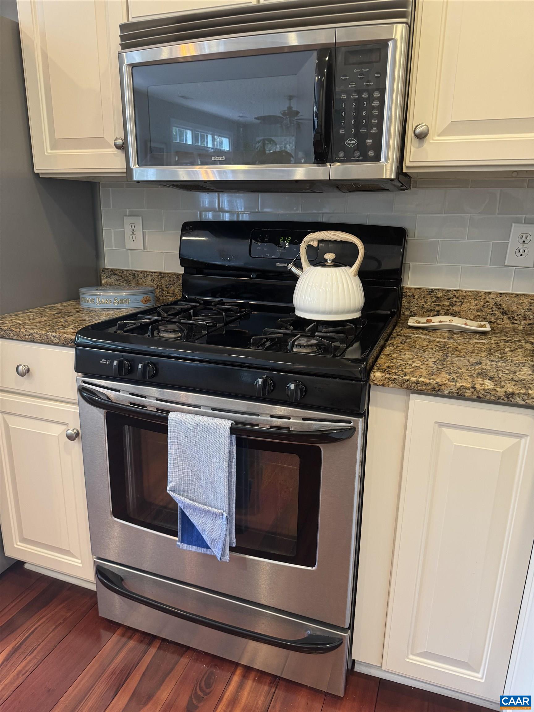 1425 Singleton Lane Charlottesville, VA 22903 - Photo 6 of 42