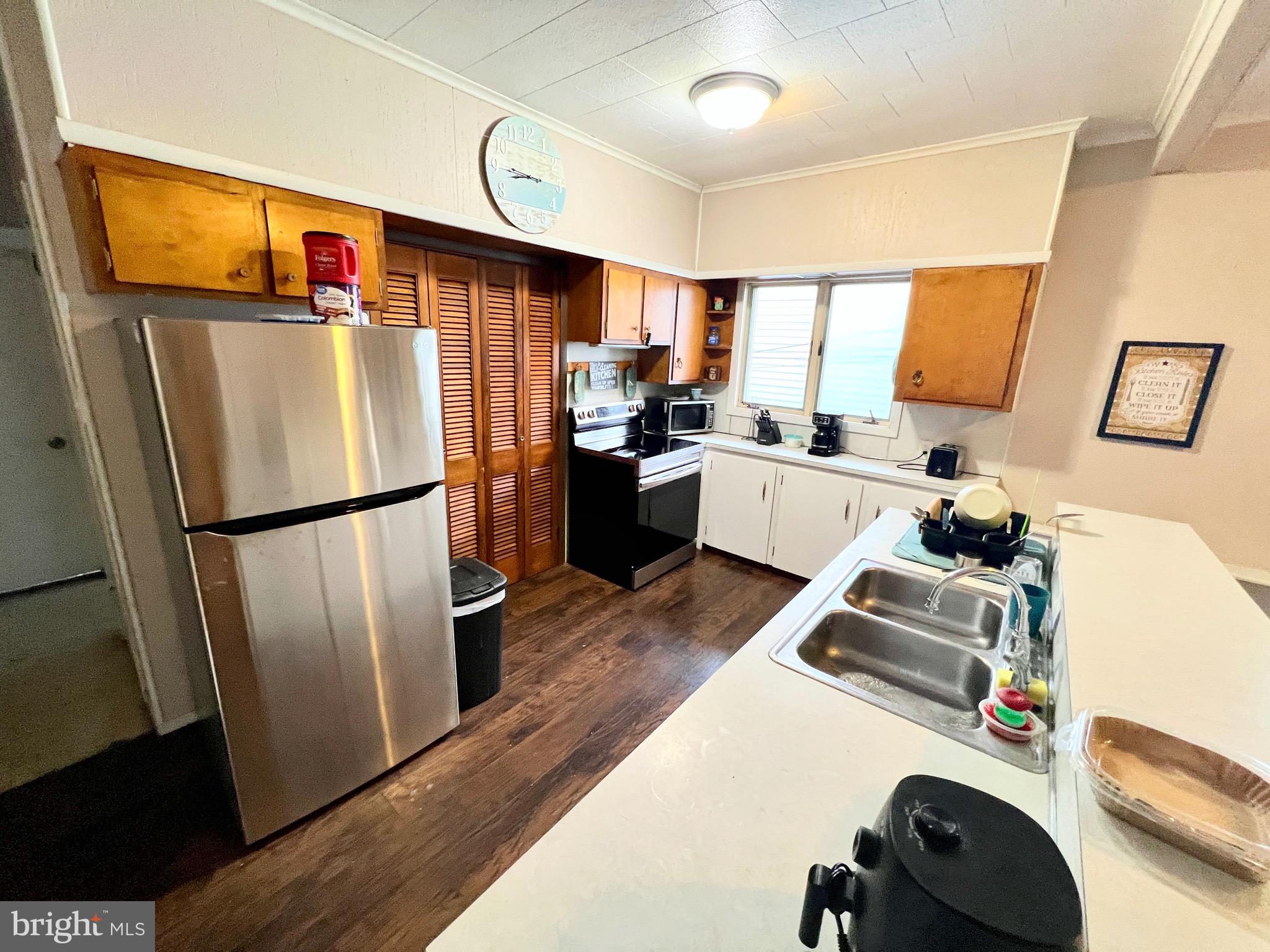 913 Centre Street Ashland, PA 17921 - Photo 25 of 37 2nd Floor Kitchen