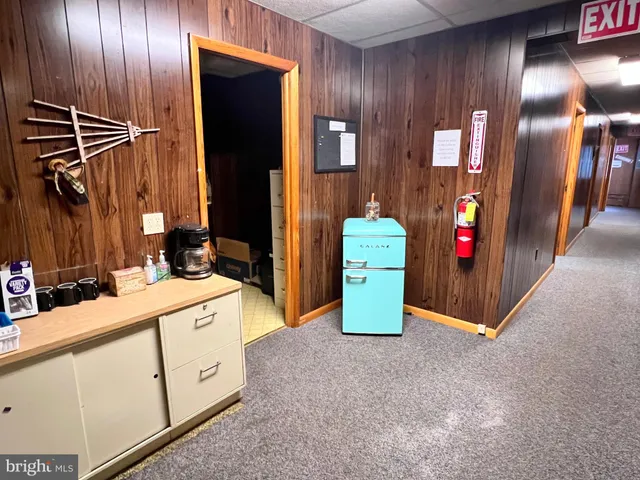 a view of utility room