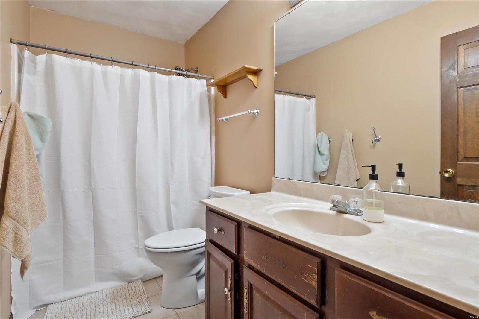 226 Hickory Ridge Belleville, IL 62223 - Photo 23 of 37 Gallery Image 23