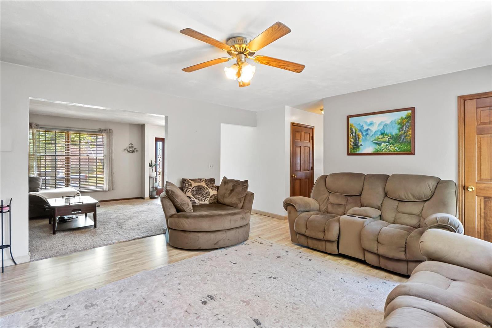226 Hickory Ridge Belleville, IL 62223 - Photo 8 of 37 Gallery Image 8