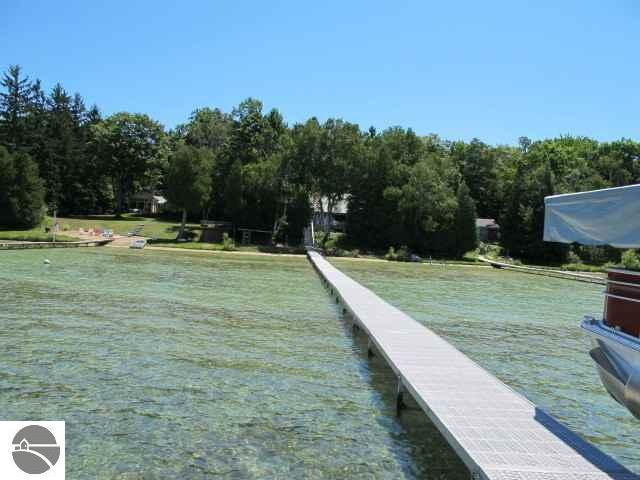 8620 South Dunns Farm Road Maple City, MI 49664 - Photo 4 of 21 1781766-3.JPG
