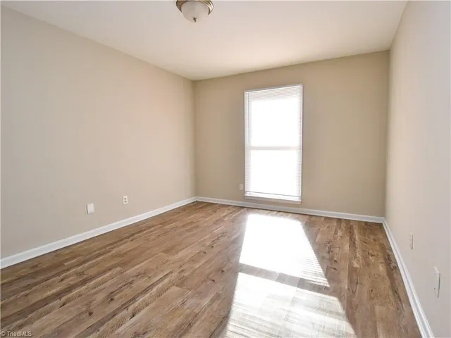 $1,200 | 1811 Saffron Place, Winston-Salem, NC 27127