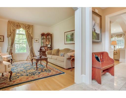 9 Davis Road Bedford, MA 01730 - Photo 11 of 42 Gallery Image 11