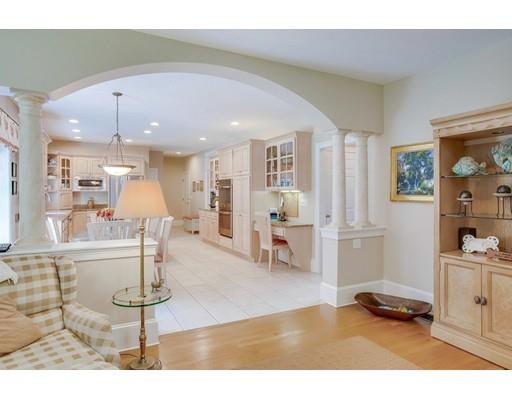 9 Davis Road Bedford, MA 01730 - Photo 7 of 42 Gallery Image 7
