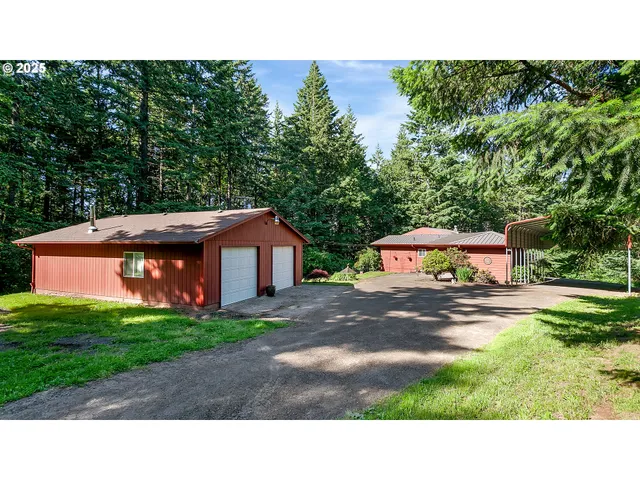 $799,990 | 19609 Southeast Wooded Hills Drive, Damascus, OR 97089