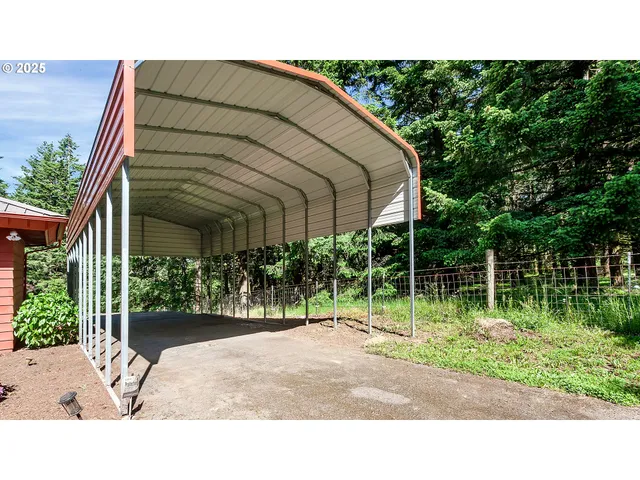 $799,990 | 19609 Southeast Wooded Hills Drive, Damascus, OR 97089