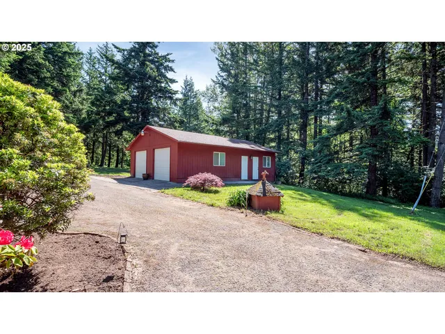$799,990 | 19609 Southeast Wooded Hills Drive, Damascus, OR 97089
