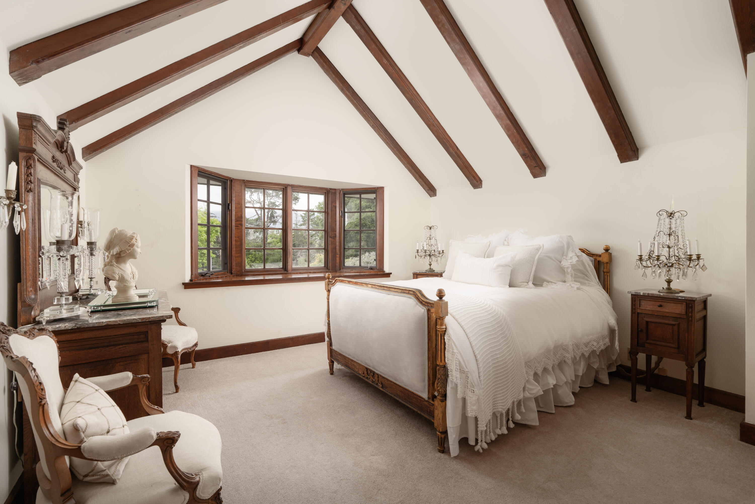 4385 Via Presada Santa Barbara, CA 93110 - Photo 21 of 37 Guest Bedroom