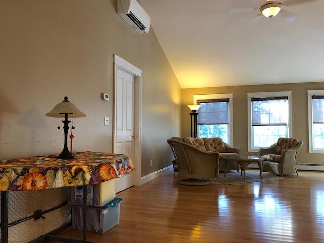 41 Sand Point Lane, Unit 41 Cumberland Foreside, ME 04110 - Photo 19 of 20 41 sandpoint living2