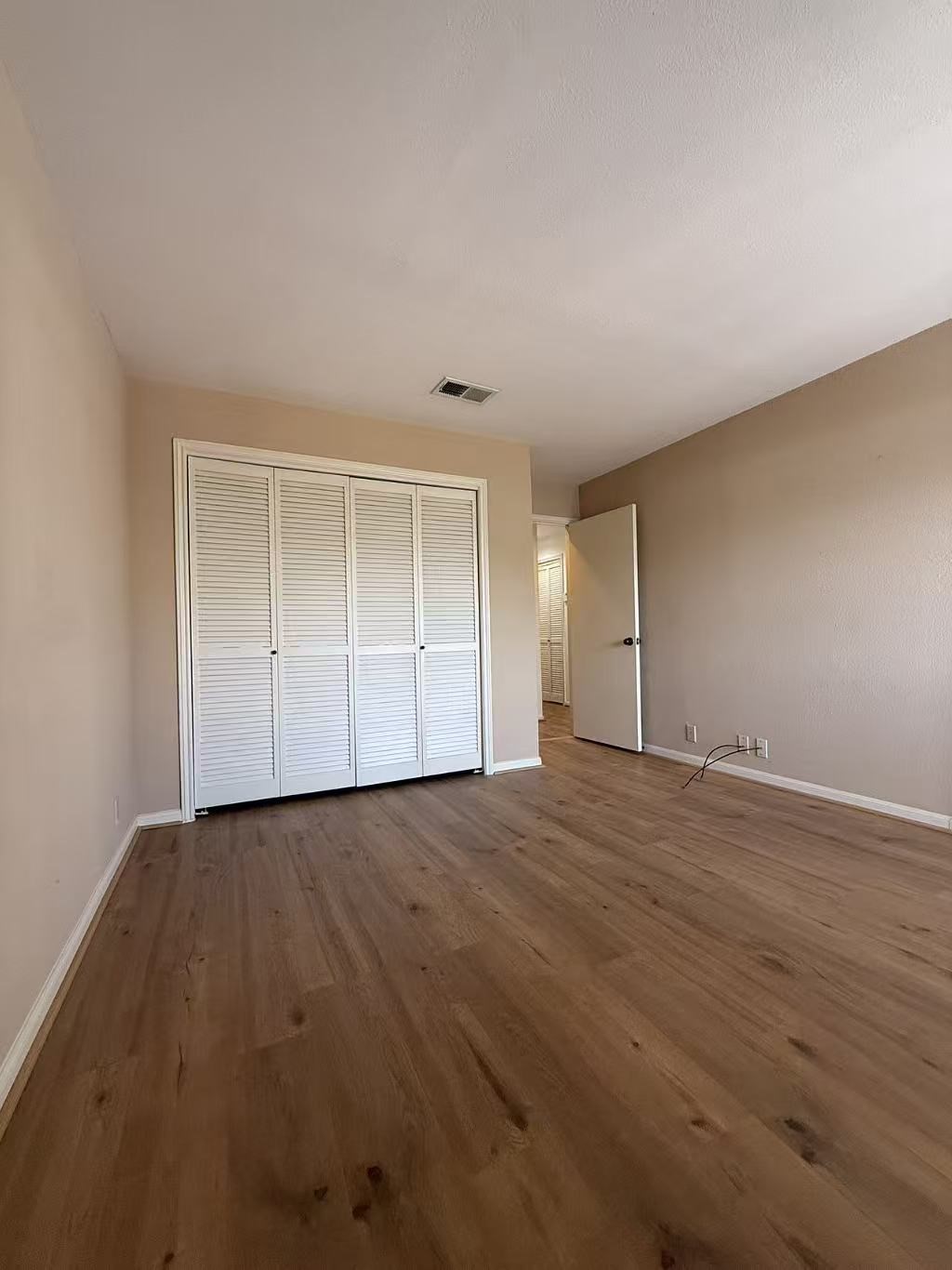 2829 Timmons Lane, Unit 176 Houston, TX 77027 - Photo 12 of 23