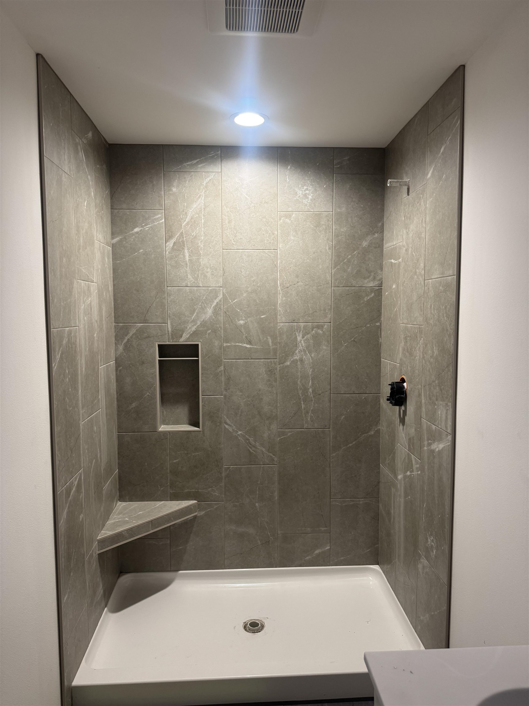 610 Clemens Arlington, WI 53911 - Photo 9 of 15