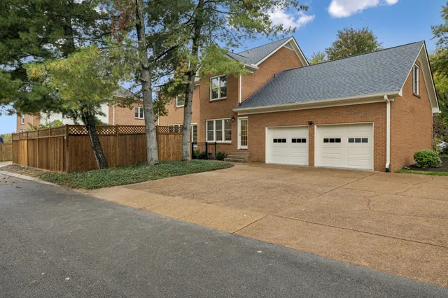 $924,900 | 1628 Forrest Crossing Boulevard, Franklin, TN 37064