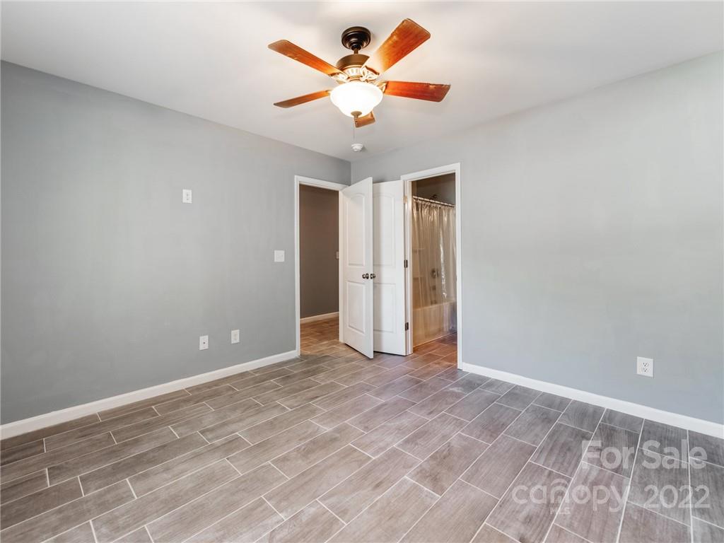 1032 Unity Pointe Lane Kings Mountain, NC 28086 - Photo 7 of 29 a view of an empty room