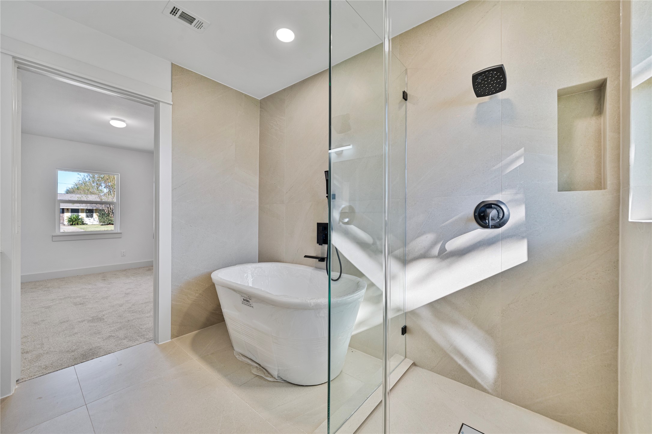 5114 Keystone Street Houston, TX 77021 - Photo 17 of 29 a bathroom with a shower