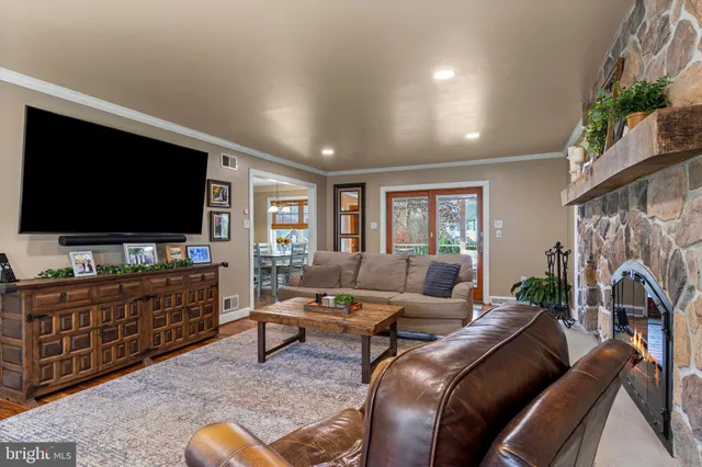 $960,000 | 1586 Salomon Lane, Chesterbrook, PA 19087