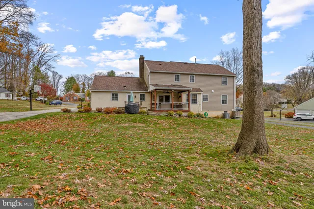 $960,000 | 1586 Salomon Lane, Chesterbrook, PA 19087