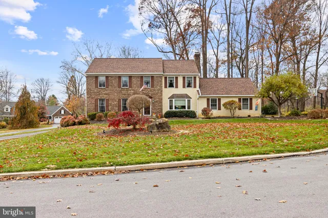 $960,000 | 1586 Salomon Lane, Chesterbrook, PA 19087