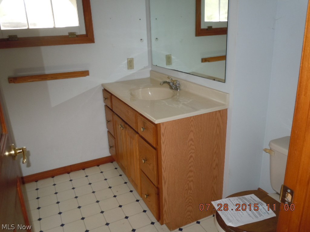 10080 Bell Road Newbury, OH 44065 - Photo 10 of 21 Gallery Image 10