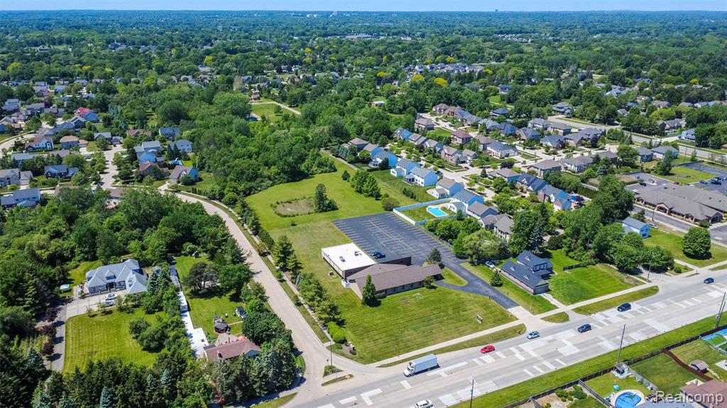 38505 Dequindre Road Troy, MI 48083 - Photo 3 of 9