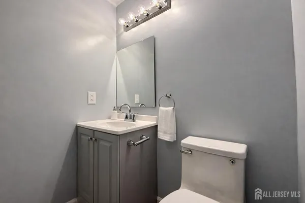 $3,350 | 6 Allison Drive, East Brunswick, NJ 08816