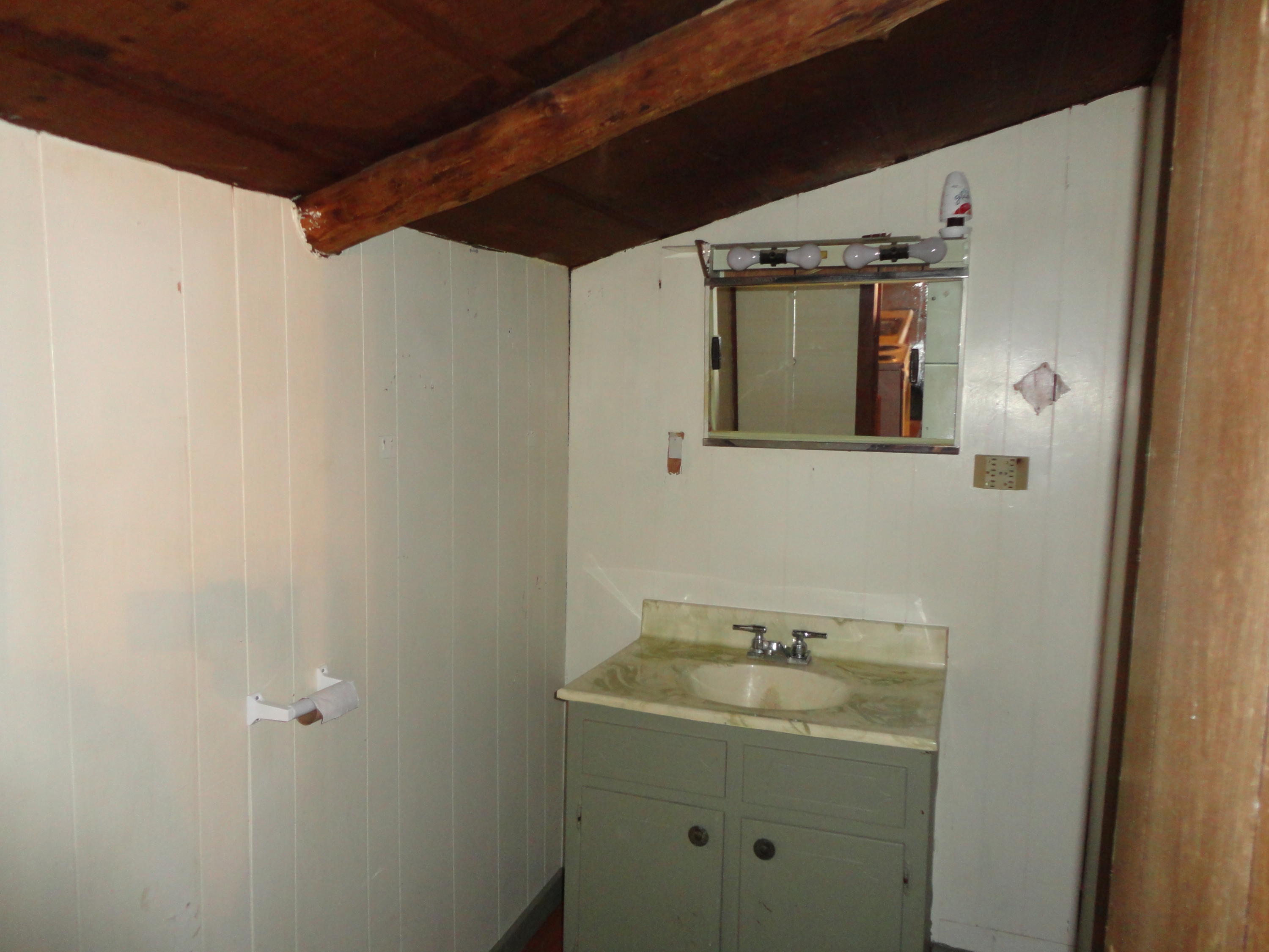 590 Jimtown Road Newport, TN 37821 - Photo 13 of 24 bathroom