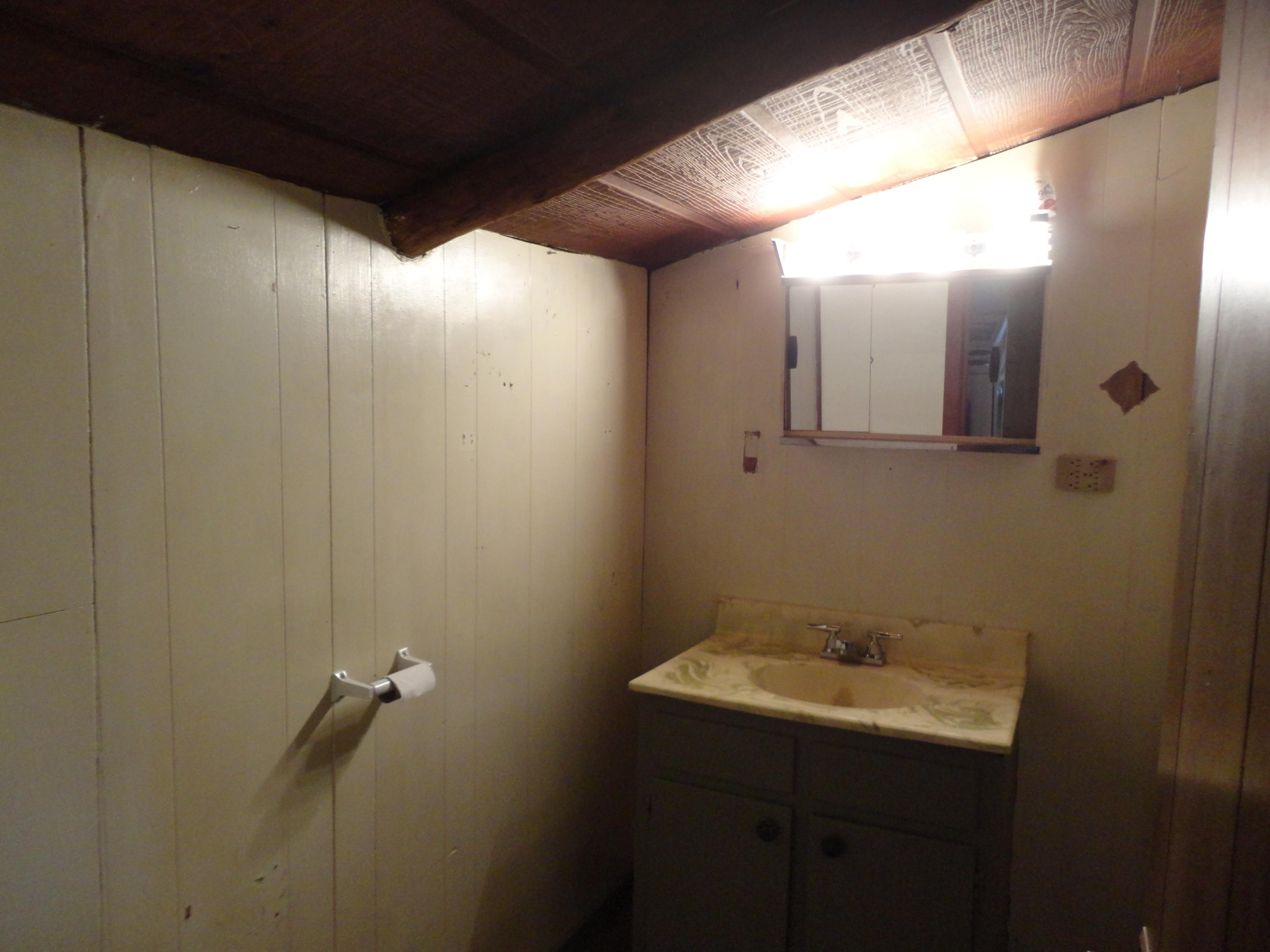 590 Jimtown Road Newport, TN 37821 - Photo 14 of 24 bathroom