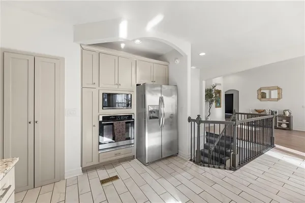 $509,000 | 8901 North St Clair Avenue, Kansas City, MO 64154