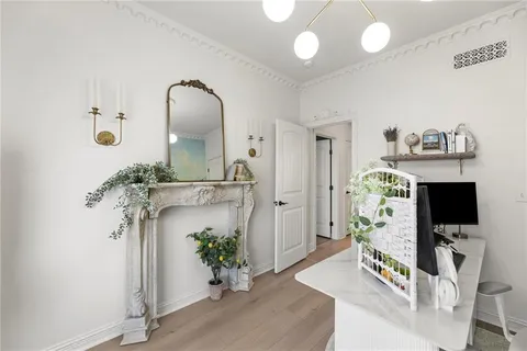 $499,000 | 8901 North St Clair Avenue, Kansas City, MO 64154