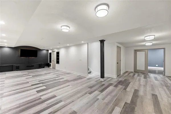 $509,000 | 8901 North St Clair Avenue, Kansas City, MO 64154