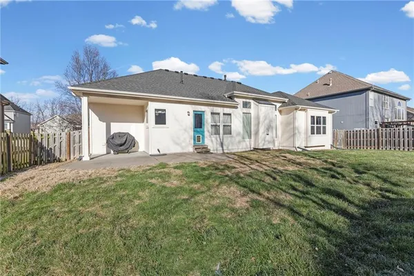 $515,000 | 8901 North St Clair Avenue, Kansas City, MO 64154