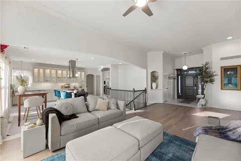 $499,000 | 8901 North St Clair Avenue, Kansas City, MO 64154