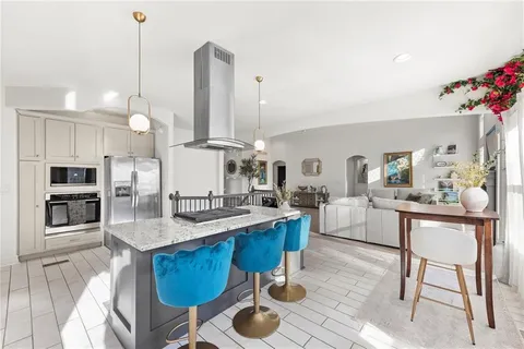 $499,000 | 8901 North St Clair Avenue, Kansas City, MO 64154